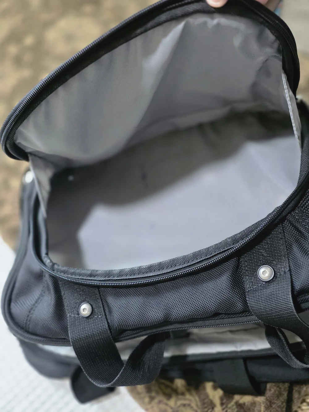 Black Men's Carry Bag with Shoulder Strap